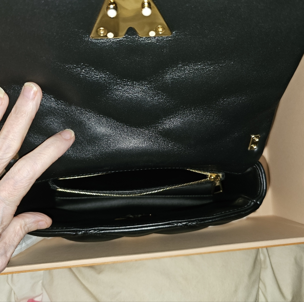 Louis Vuitton GO-14 Lambskin Malletage MM In Black. - Picture 14 of 16